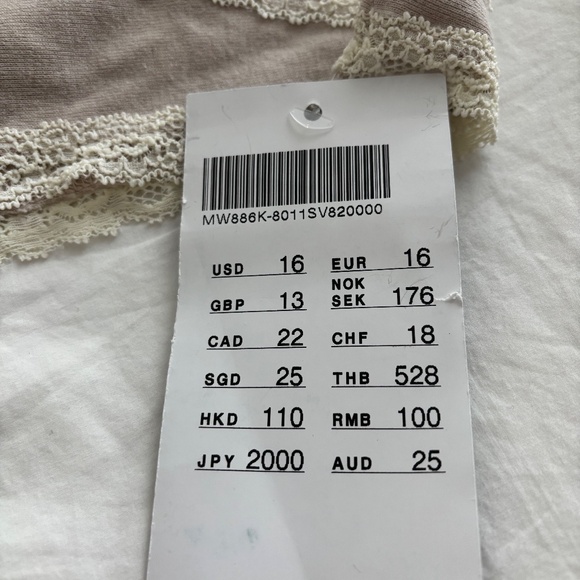 Brandy Melville Laced Tank Top - Brand New - Size XS - Picture 3 of 5